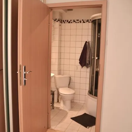 Apartman Kawalerka Ul 1 Maja *
